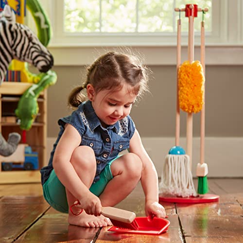 Melissa & Doug Pretend Home Cleaning Toddler Toy Cleaning Set